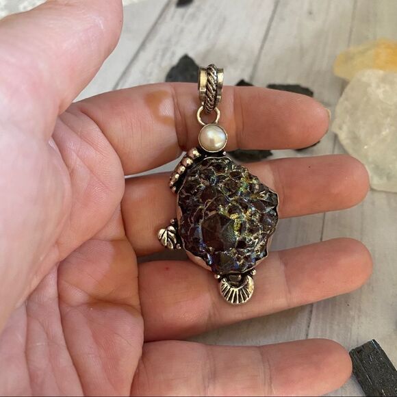 Titanium Druzy pearl Handmade ethnic style Pendant - Picture 1 of 7